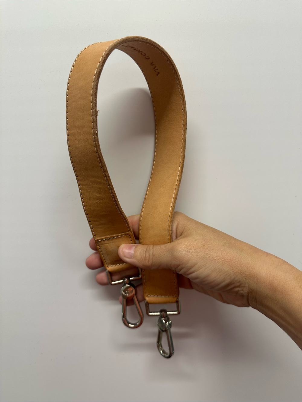 Consuela Leather Bag Strap in Tan